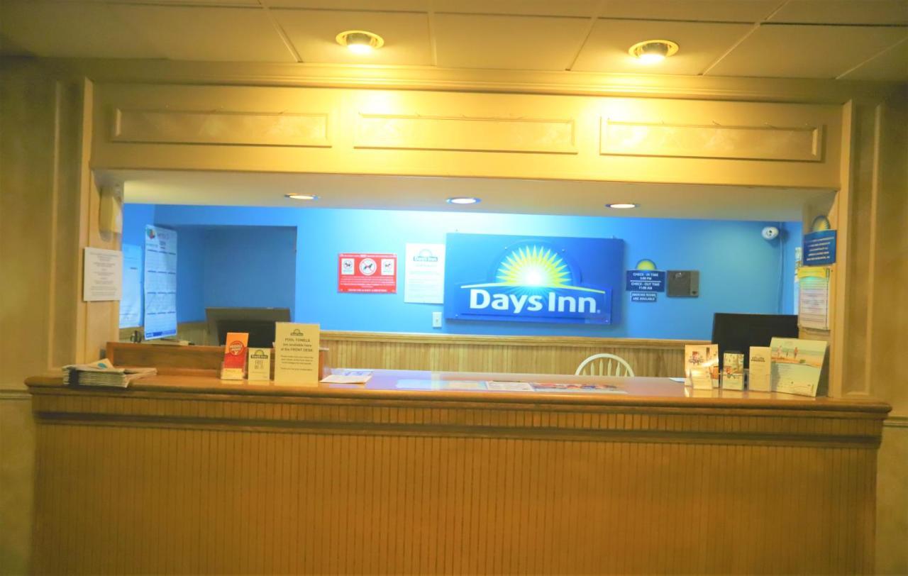 Days Inn East Stroudsburg Eksteriør billede